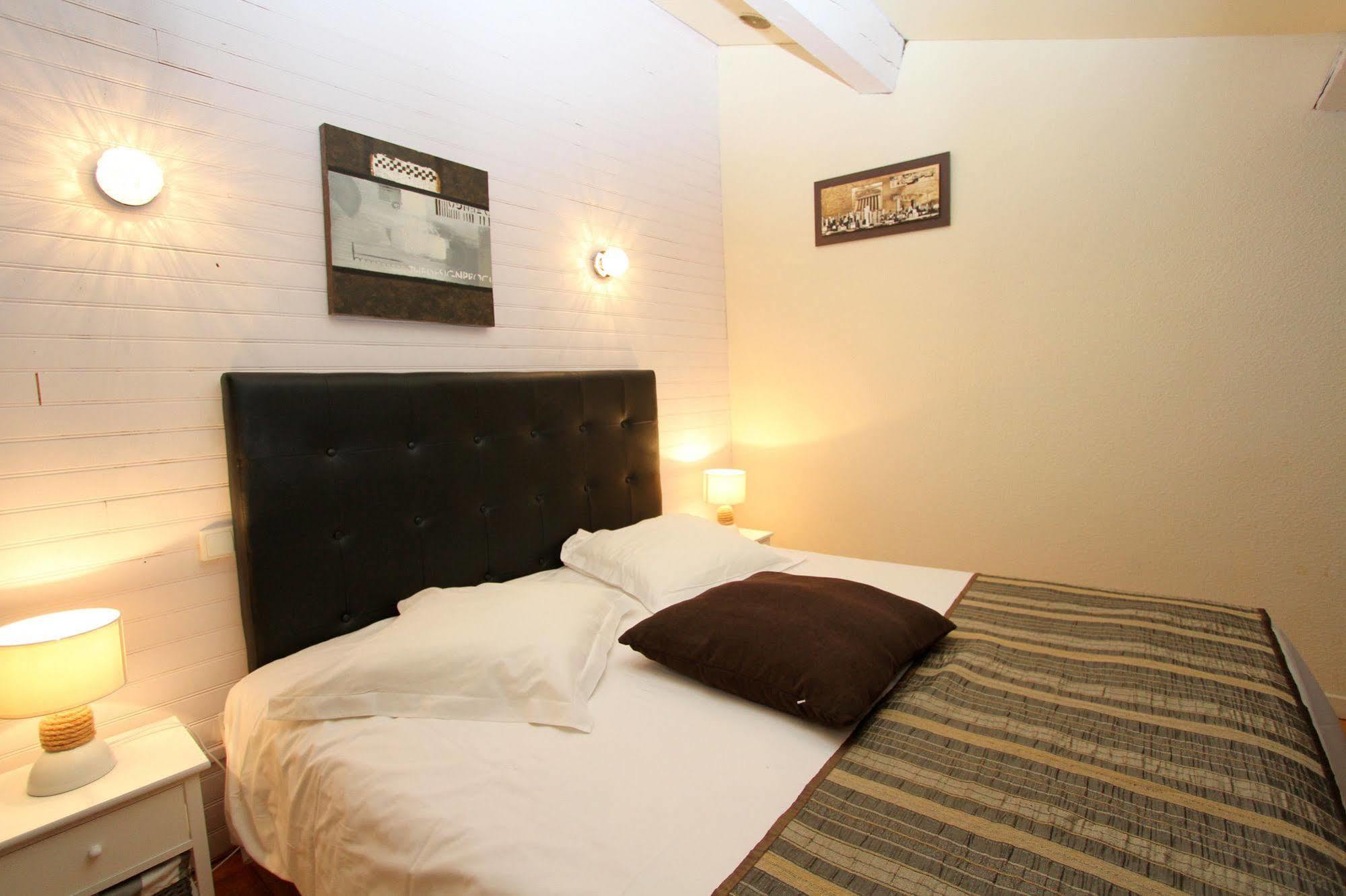 Auberge Des Pins 투레트 외부 사진