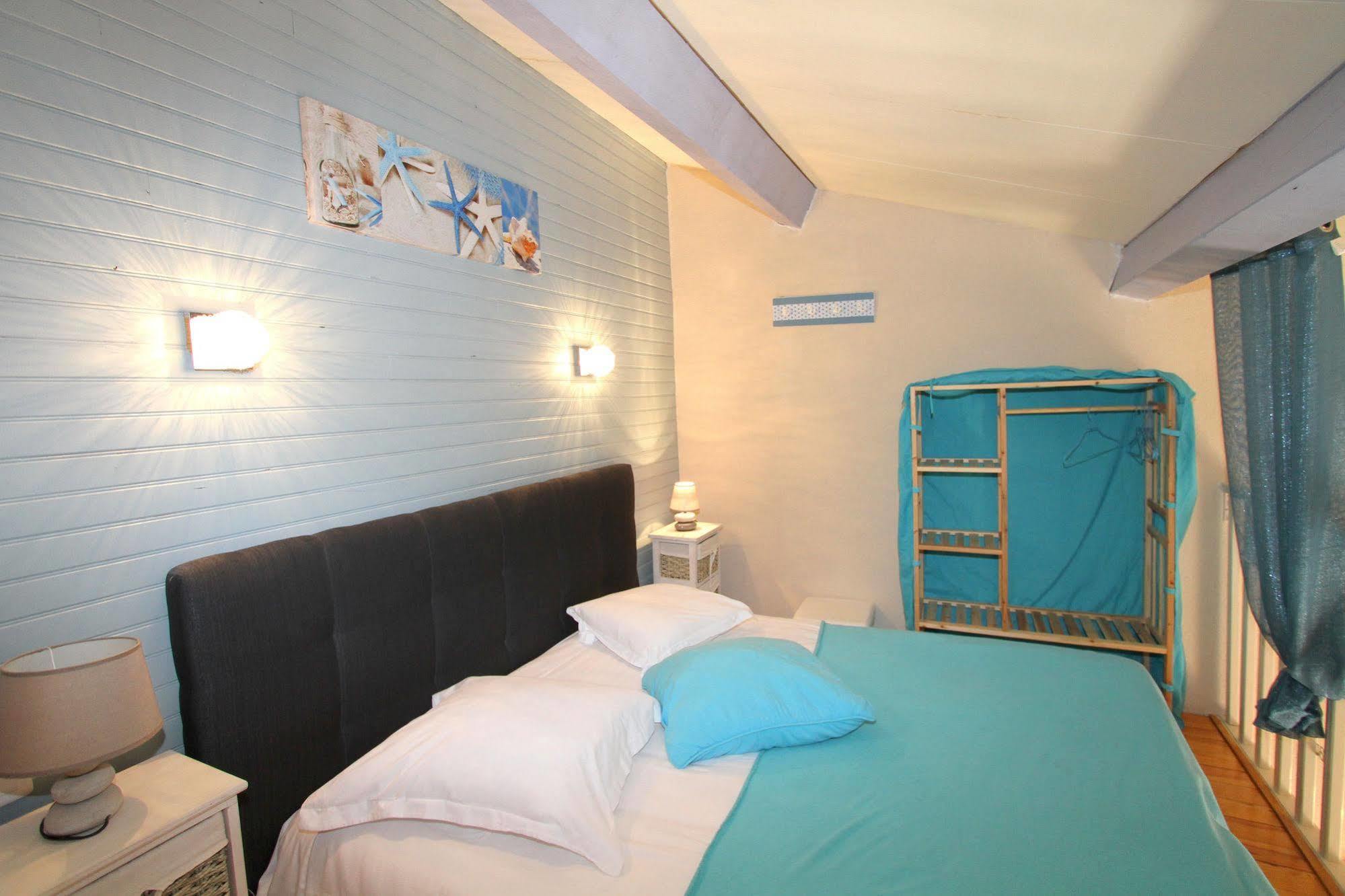 Auberge Des Pins 투레트 외부 사진